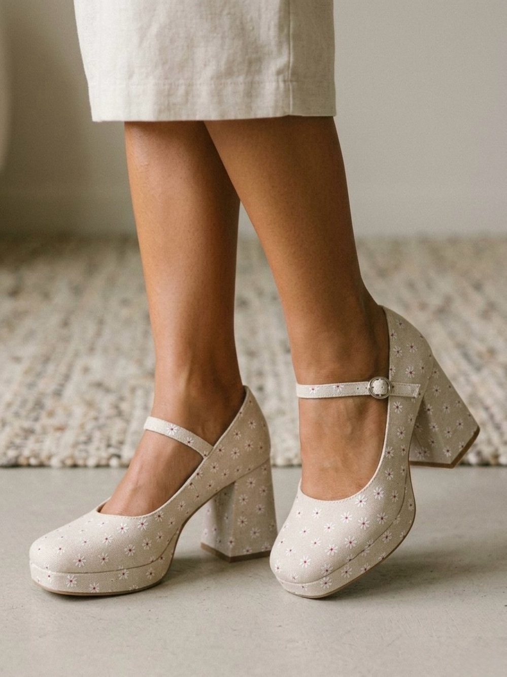 Madden Girl Mantel Daisy Platform Mary Jane Heels Size 8.5